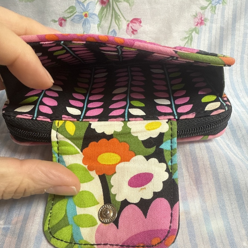 Vera Bradley Quilted Zip Wallet‎ Floral Snap Closure Card Case 4x5.5 - Picture 3 of 4
